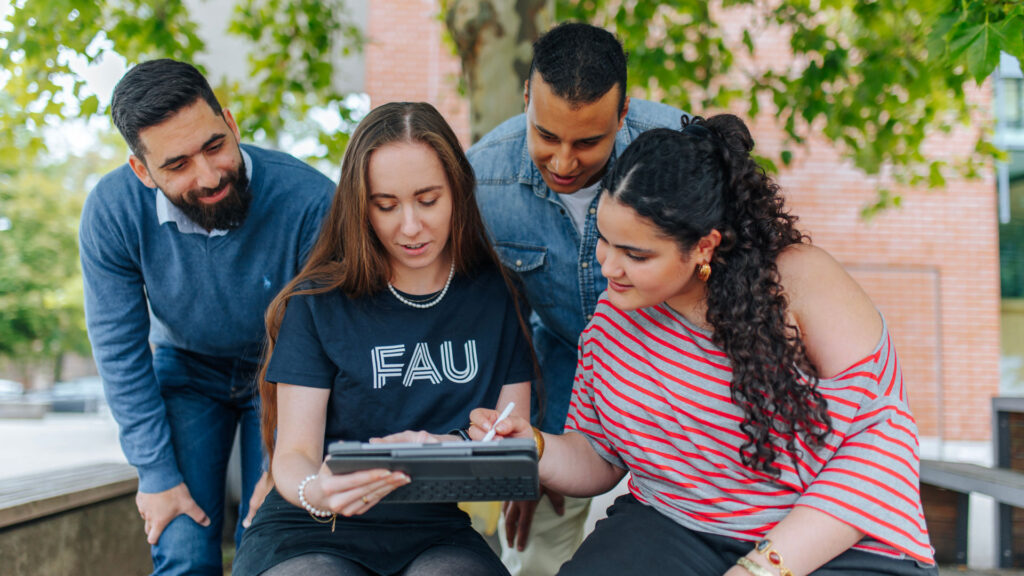 Coaching & mentoring for new students