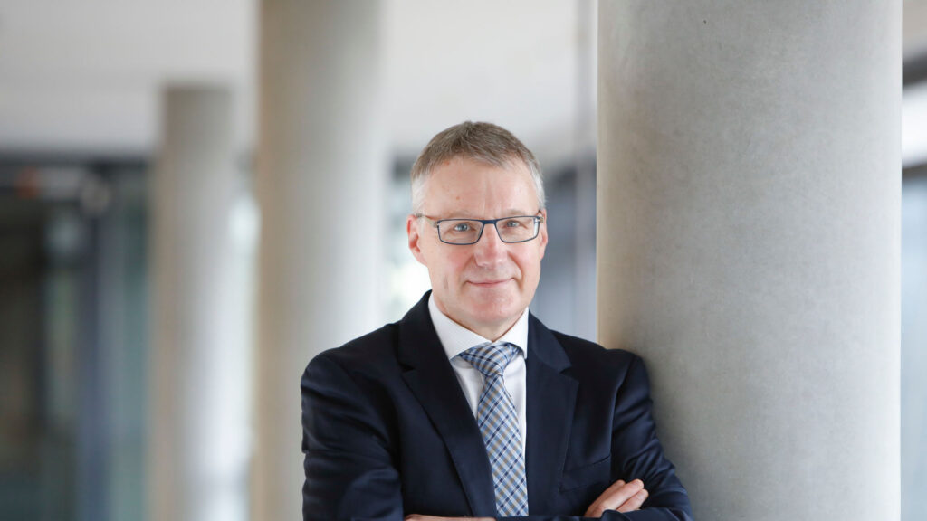 Prof. Dr. Martin Abraham